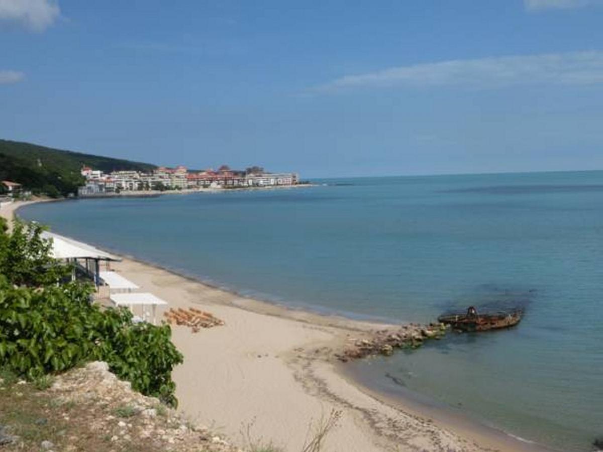 Sea View Apartment, Panorama, Pools And Beach, Sveti Vlas Eksteriør bilde