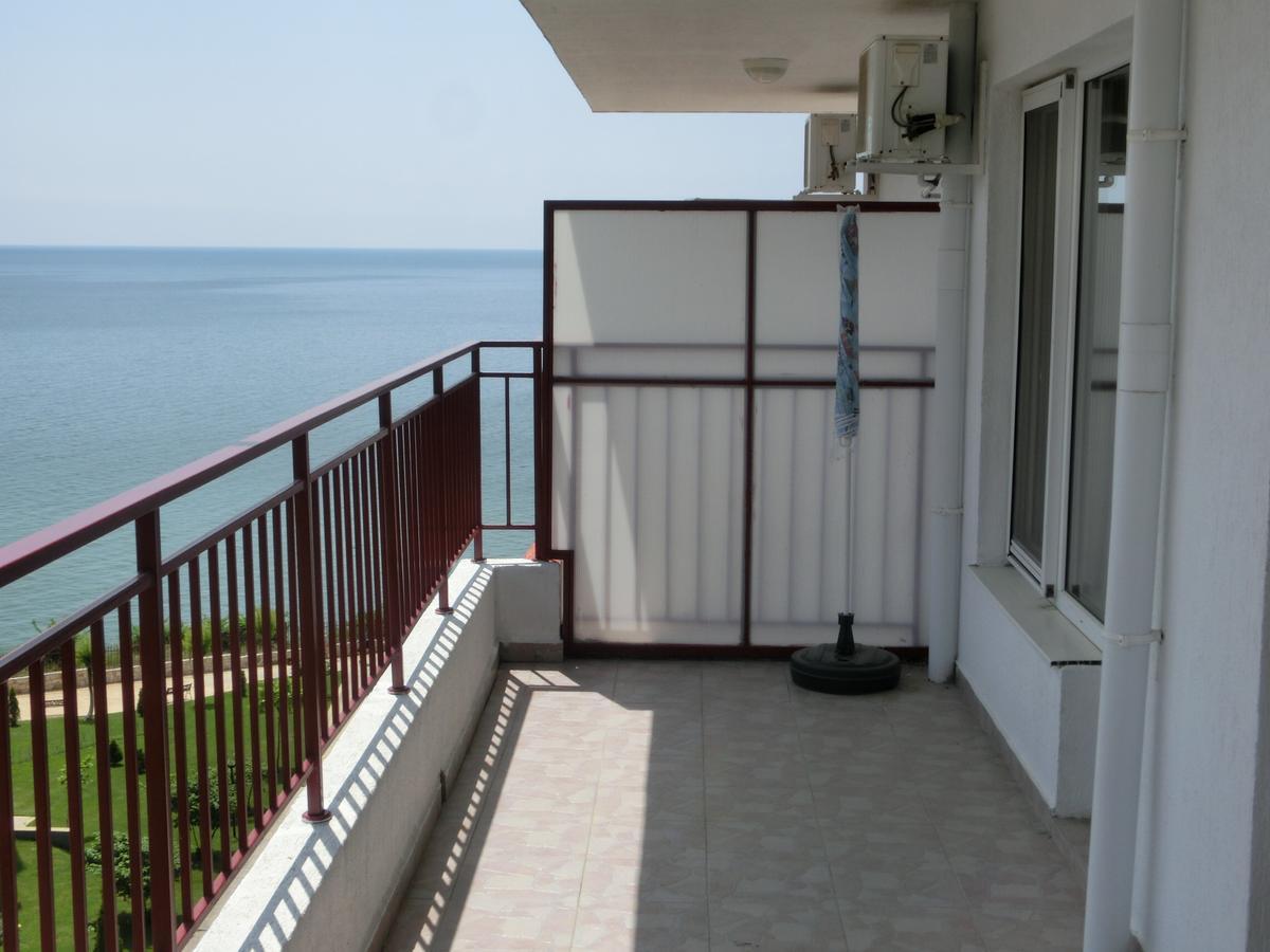 Sea View Apartment, Panorama, Pools And Beach, Sveti Vlas Eksteriør bilde