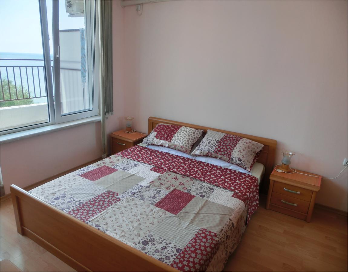 Sea View Apartment, Panorama, Pools And Beach, Sveti Vlas Eksteriør bilde