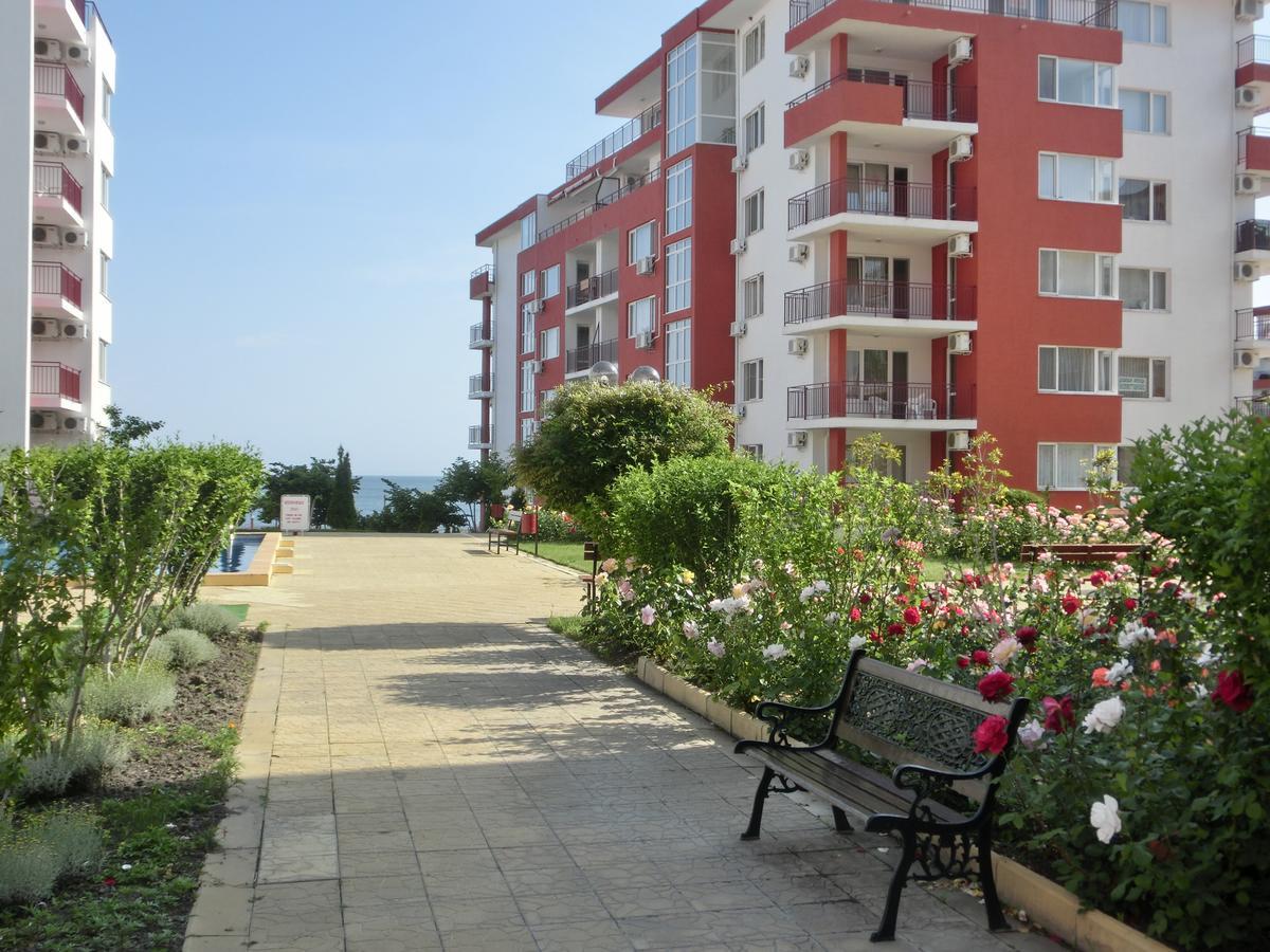 Sea View Apartment, Panorama, Pools And Beach, Sveti Vlas Eksteriør bilde