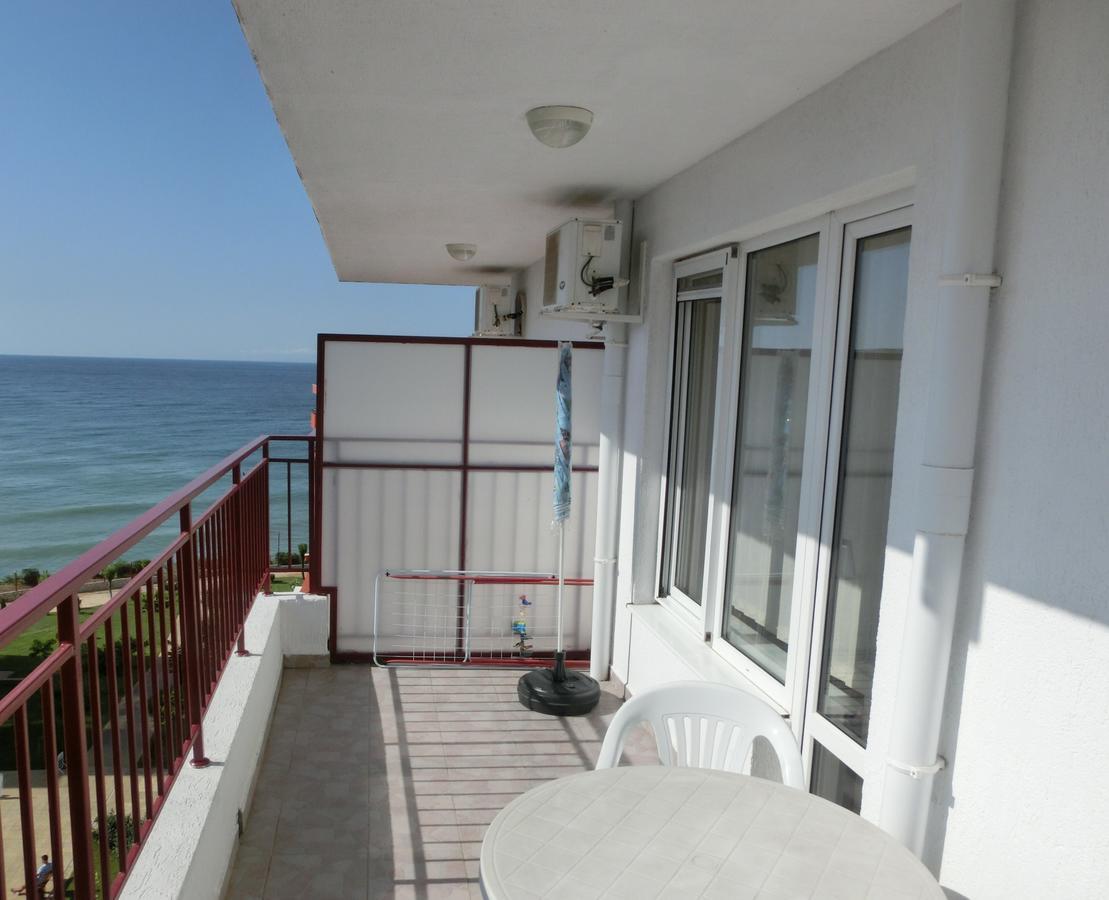 Sea View Apartment, Panorama, Pools And Beach, Sveti Vlas Eksteriør bilde